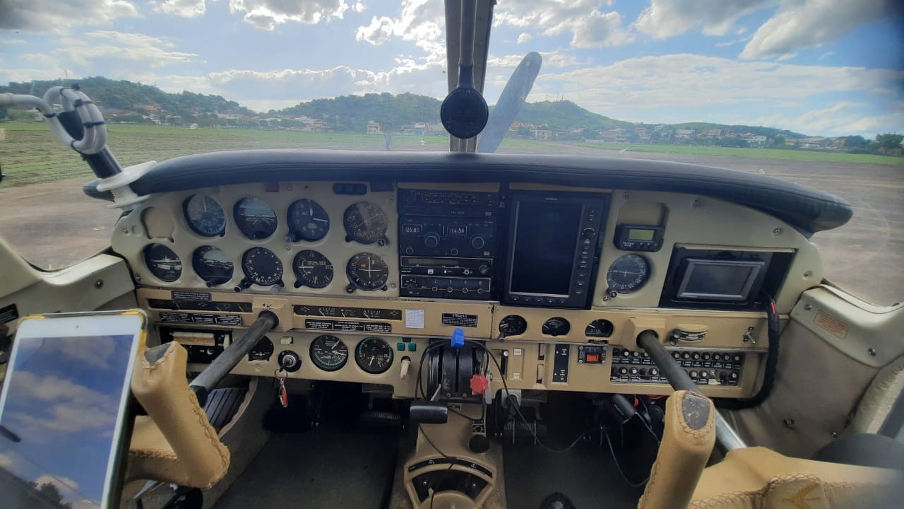Avião Monomotor – Embraer Sertanejo EMB-721C – Ano 1976 – 4.850