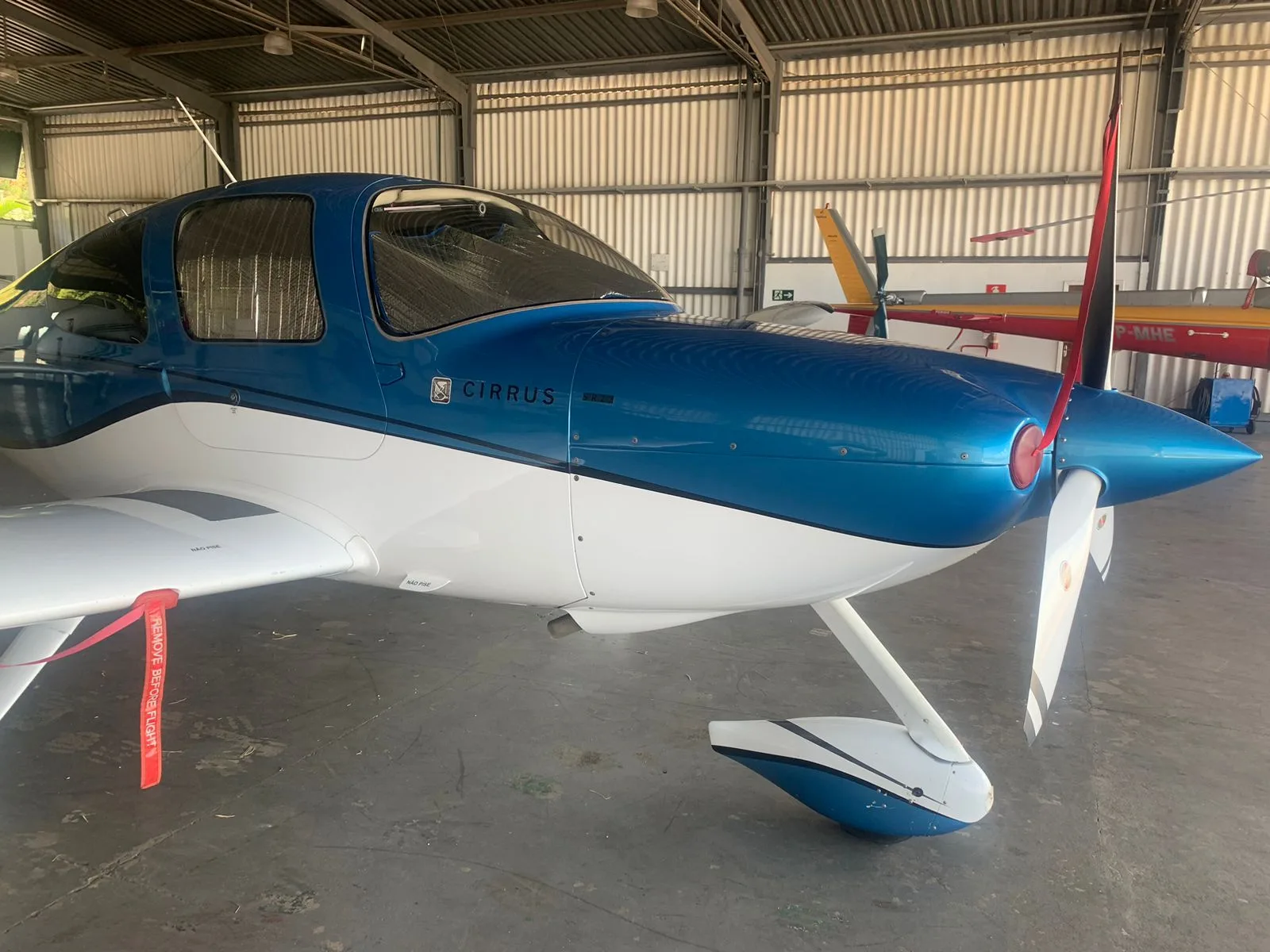Cirrus SR22 G2 – Ano 2005 – 2.750 Horas Totais