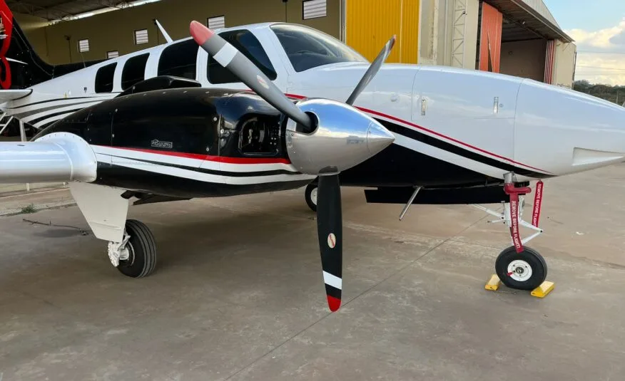 Beechcraft Baron B58 – Year: 1987 – 1,450 H.T., photo 11