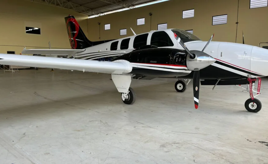 Beechcraft Baron B58 – Year: 1987 – 1,450 H.T., photo 1