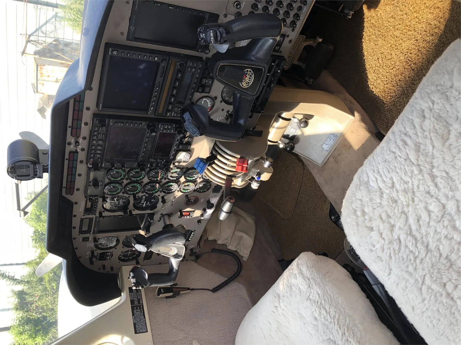 Avião Piper Seneca V PA-34-220T – Ano 2000 – 1.476 H.T.