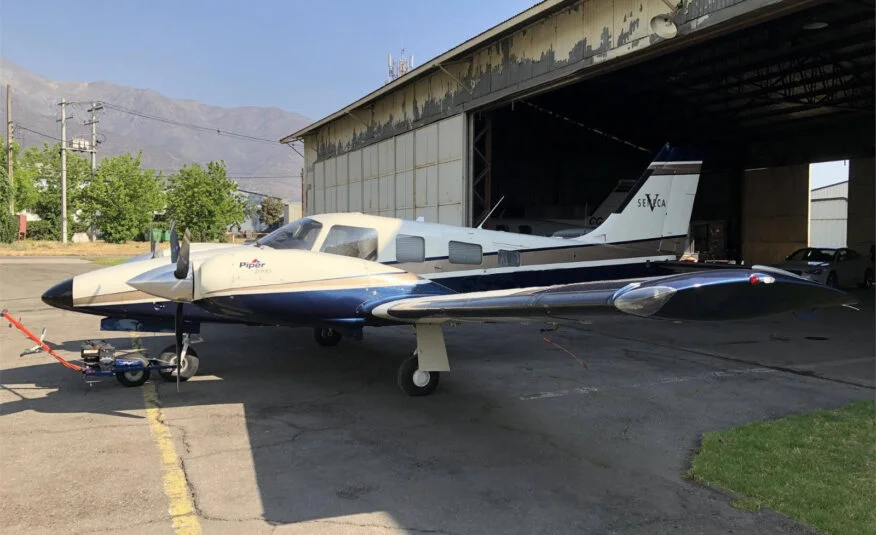 Avião Piper Seneca V PA-34-220T – Ano 2000 – 1.476 H.T.