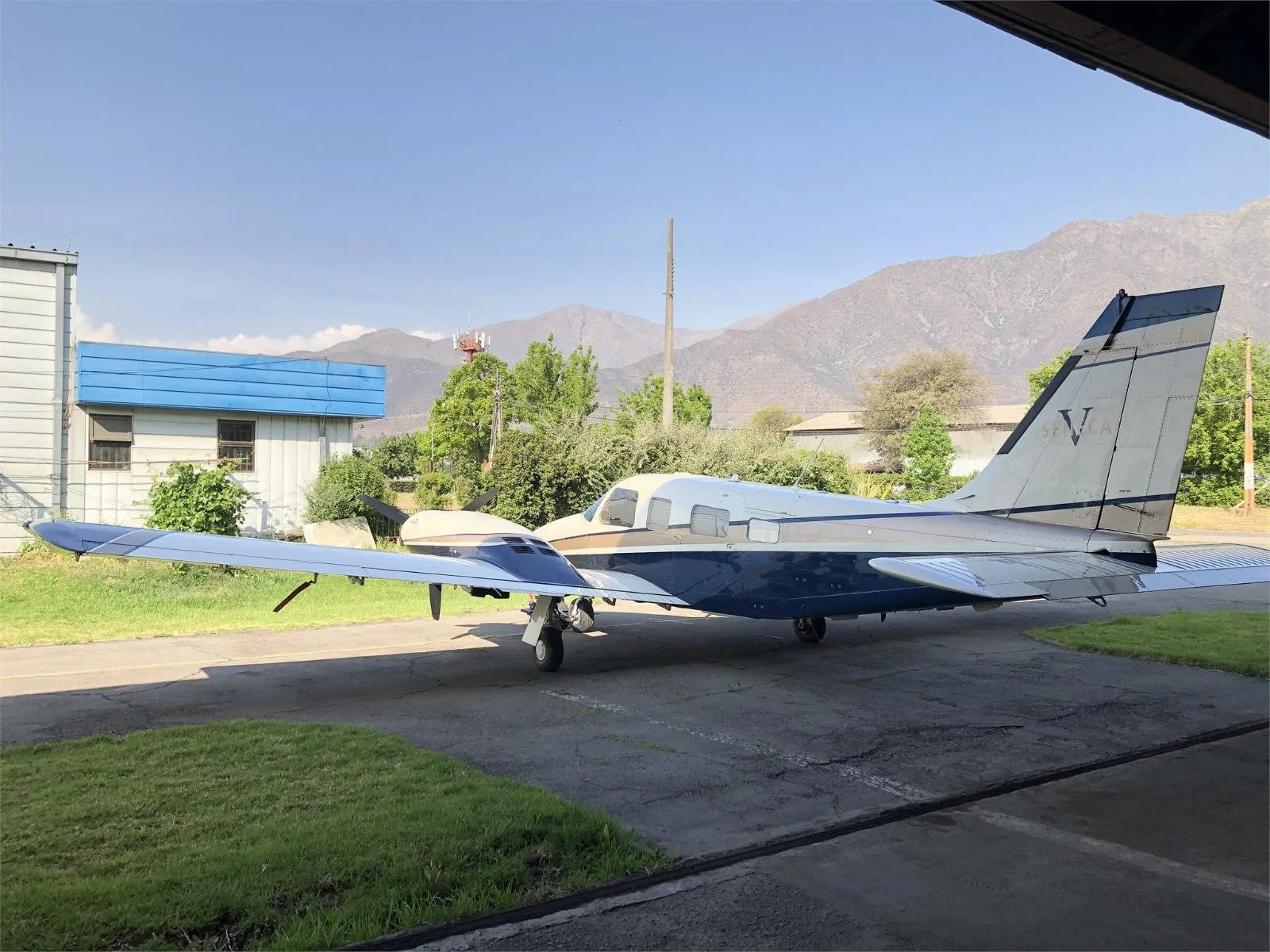 Avião Piper Seneca V PA-34-220T – Ano 2000 – 1.476 H.T.
