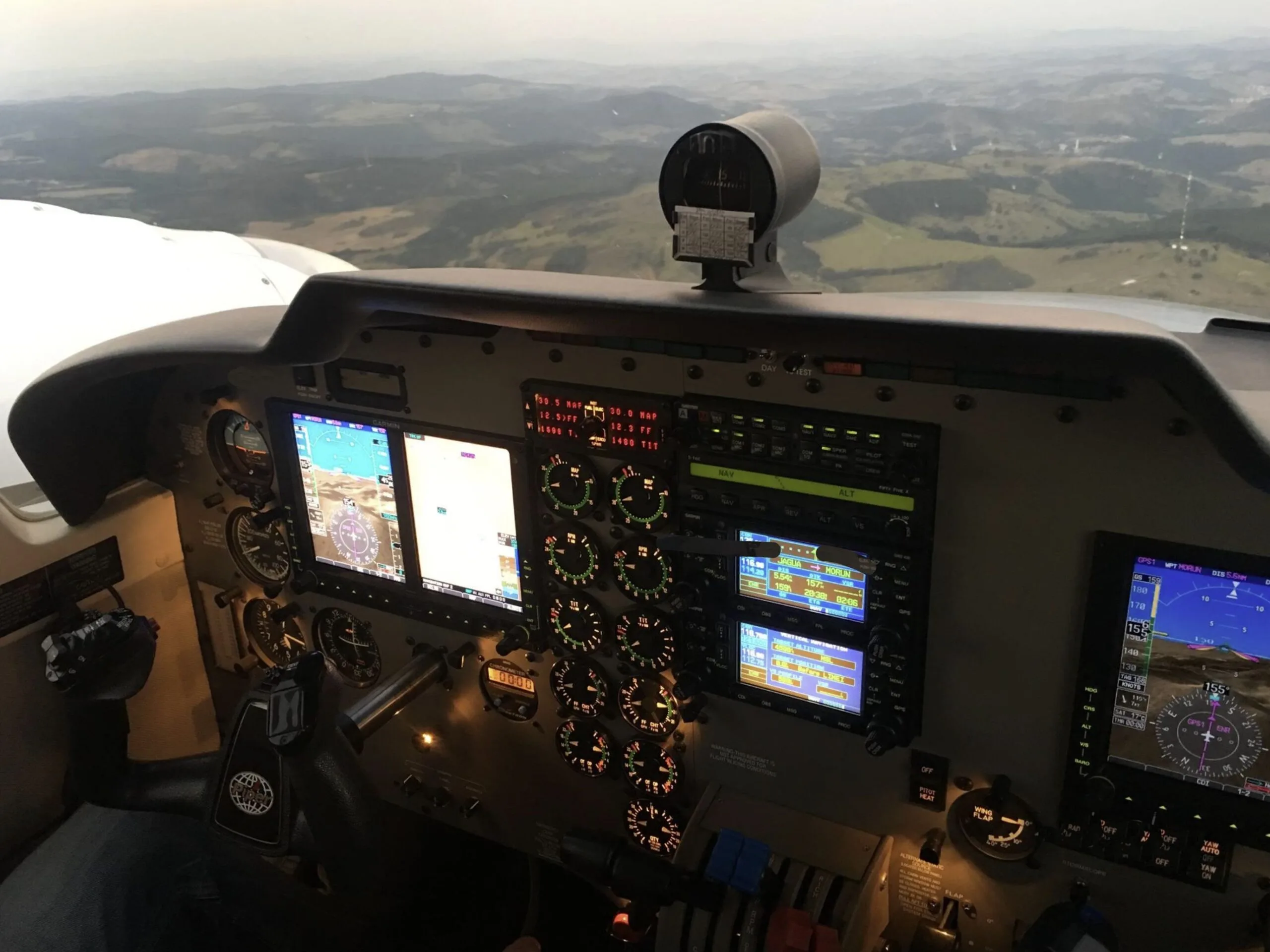 Avião Piper Seneca V PA-34-220T – Ano 2012 – 1.780 H.T.