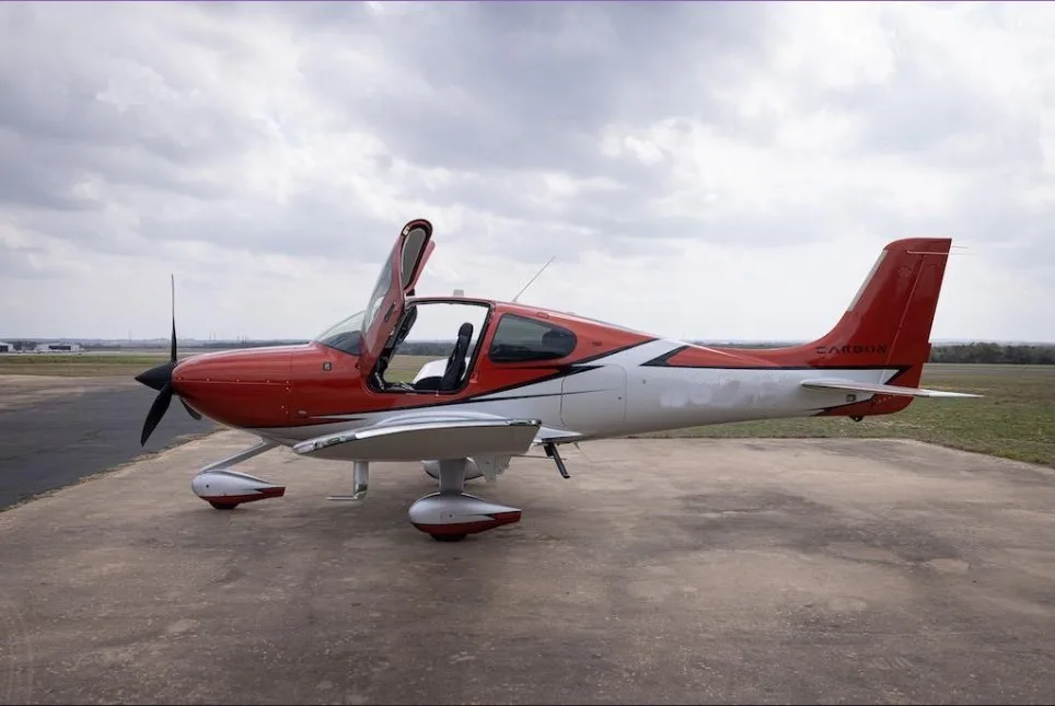 Avião CIRRUS SR22-G6 – 2021 – 415 H.T