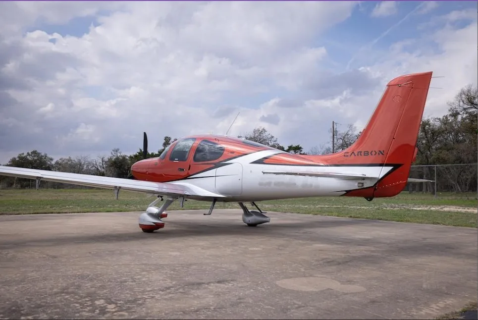 Avião CIRRUS SR22-G6 – 2021 – 415 H.T