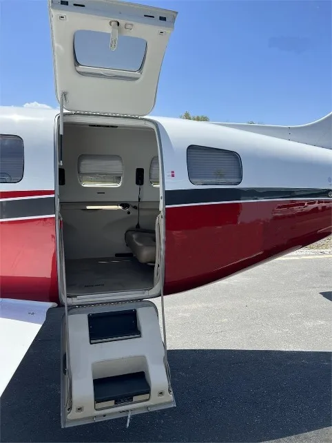 Avião Monomotor PIPER M350 – 2015 – 995 H.T.