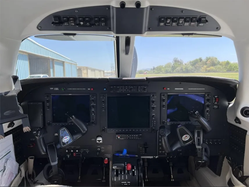 Avião Monomotor PIPER M350 – 2015 – 995 H.T.