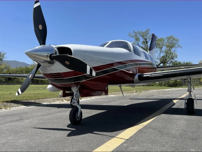 Avião Monomotor PIPER M350 – 2015 – 995 H.T.