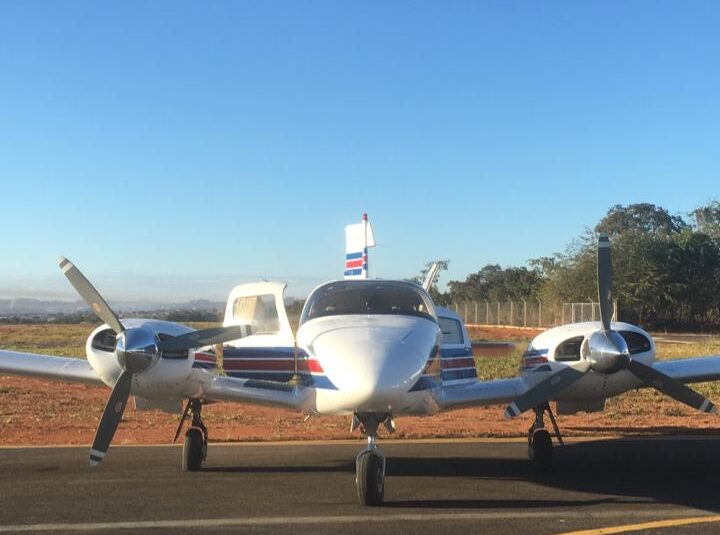 Embraer Seneca III EMB-810D – Ano 1993 – 3.700 H.T.