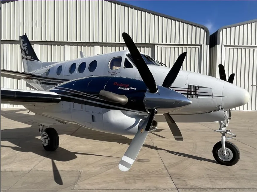 Avião Turbo Hélice BEECHCRAFT KING AIR C90GTI – 2008 – 1.807 H.T.