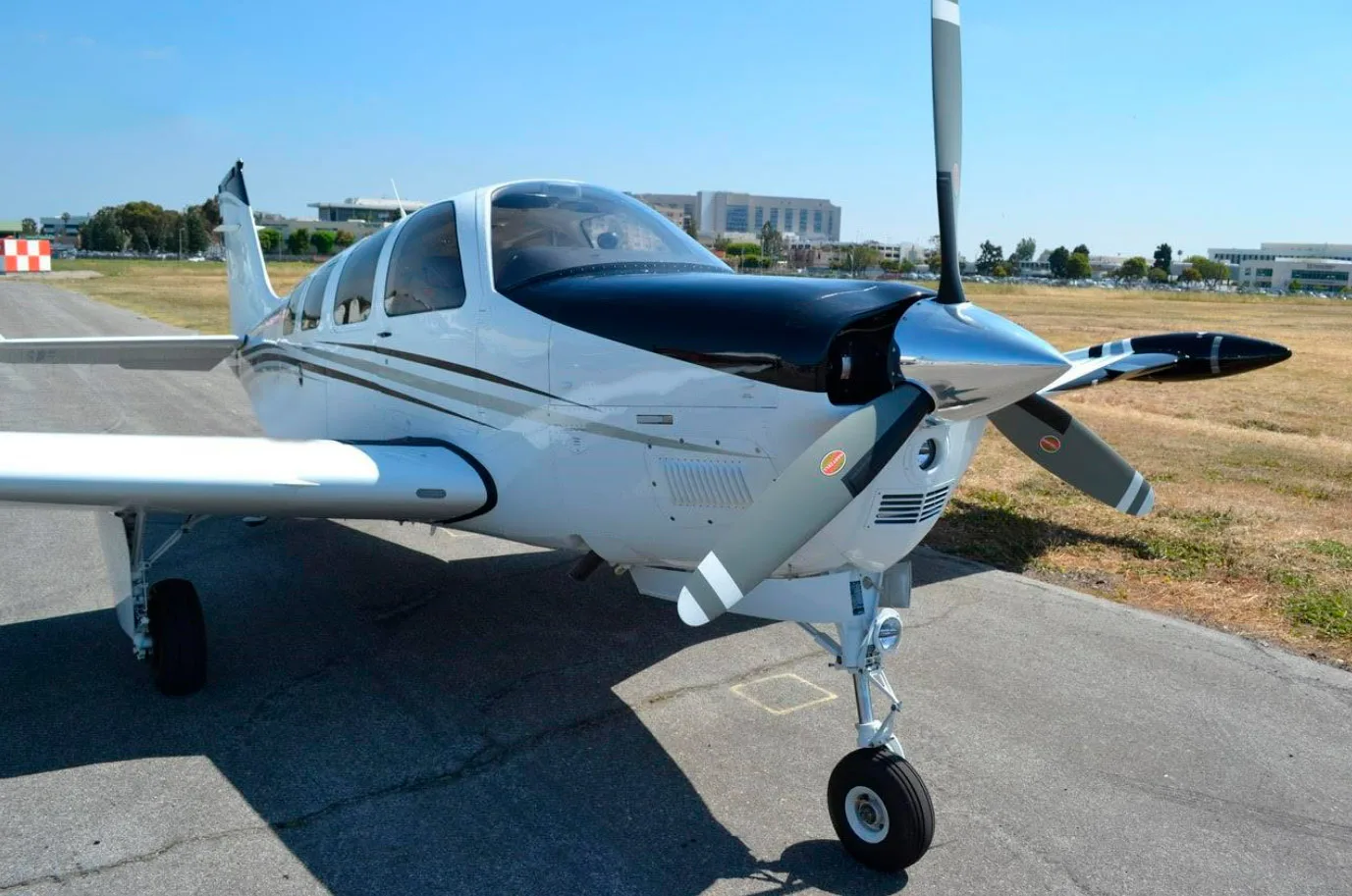Avião Beechcraft Bonanza G36 – Ano 2015 – 844 H.T.