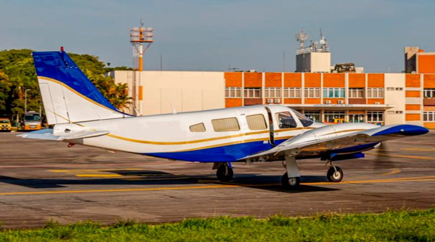 Avião Bimotor Piper Seneca II PA-34-200T – Ano 1979 – 2.309 H.T.