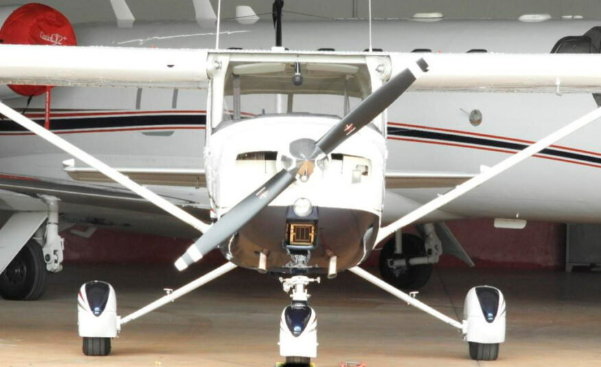 Avião Cessna 150L – Ano 1973/1974 – 7.610 H.T.