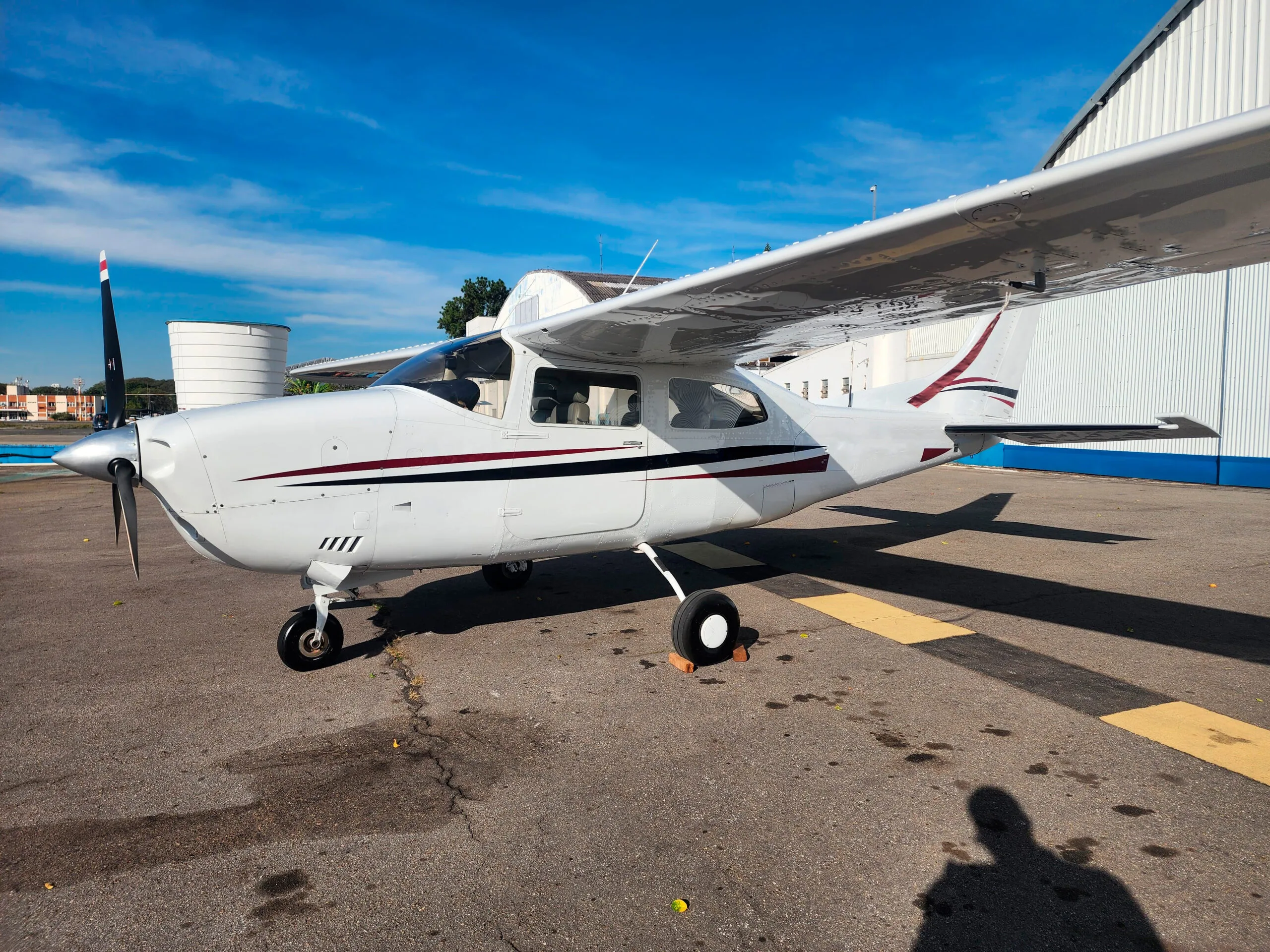 Avião Cessna T210M – Ano 1977 – 5.950 H.T.