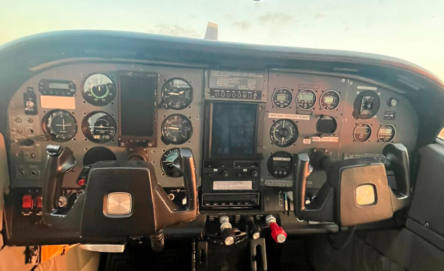 Avião Cessna T210M – Ano 1977 – 5.950 H.T.