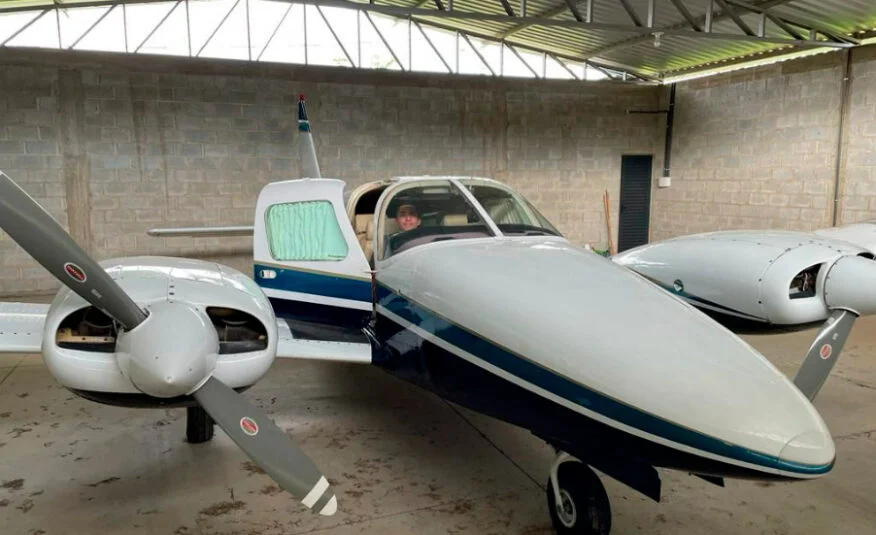 Avião Embraer Seneca II EMB-810C – Ano 1980 – 4.771 H.T.