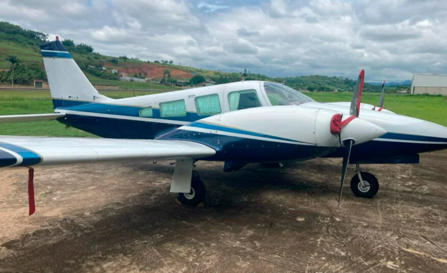 Avião Embraer Seneca II EMB-810C – Ano 1980 – 4.771 H.T.