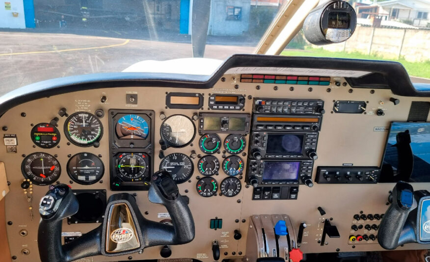 Avião Monomotor Piper Saratoga ll TC – Ano 1999 – 2.913 H.T.