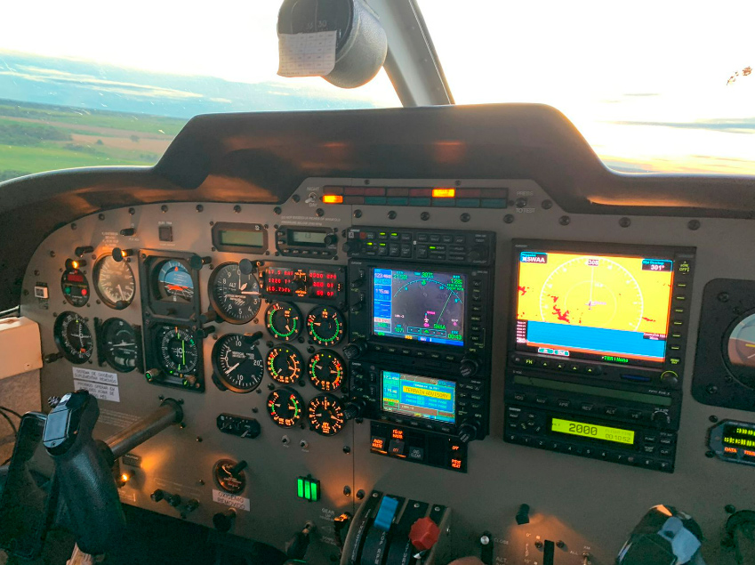 Avião Monomotor Piper Saratoga ll TC – Ano 2001 – 3.270 H.T.