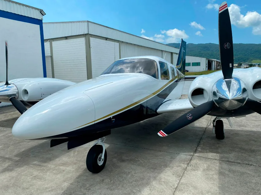 Avião Piper Seneca V PA-34-220T – Ano 2001 – 3.228 H.T.