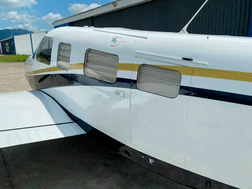 Avião Piper Seneca V PA-34-220T – Ano 2001 – 3.228 H.T.
