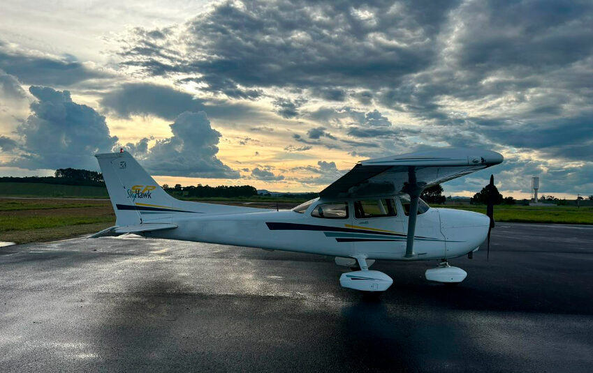 Avião Cessna 172 SP Skyhawk- Ano 2001 – 658 H.T.