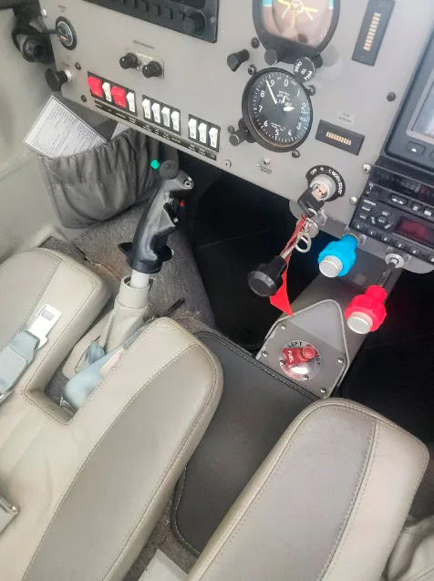 Avião Monomotor Flyer RV-7A – Ano 2010 – 1.050 H.T.