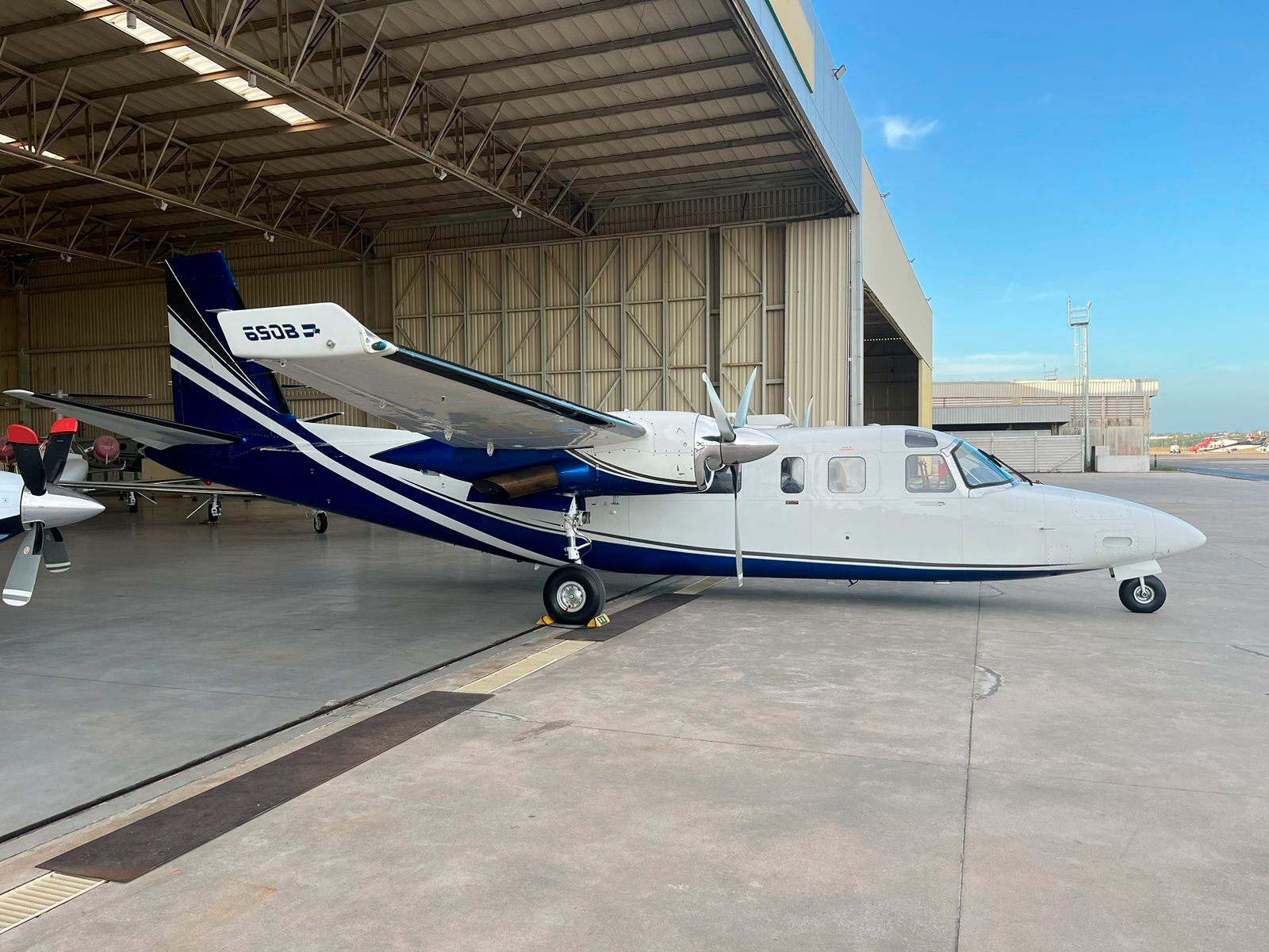 Avião Turbo Commander 690 B (DASH 10) – Ano 1978 – 8.847 H.T.