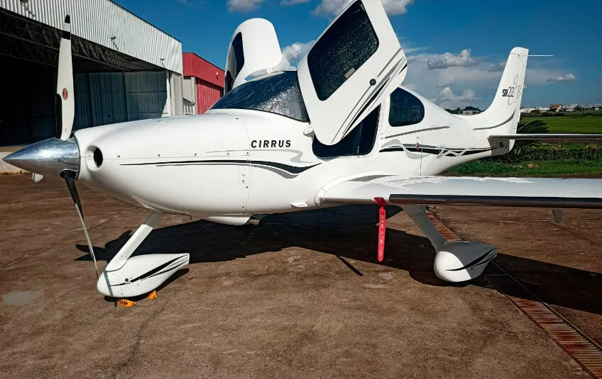 Cirrus SR22 GTS – Year 2005 – 2,801 H.T., photo 1