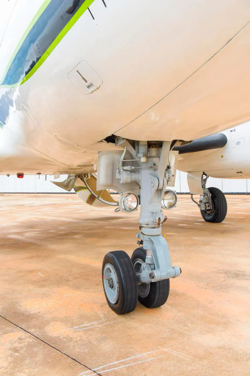 Avião Embraer Xingu II EMB-121A1 – Ano 1980 – 7.200 H.T.