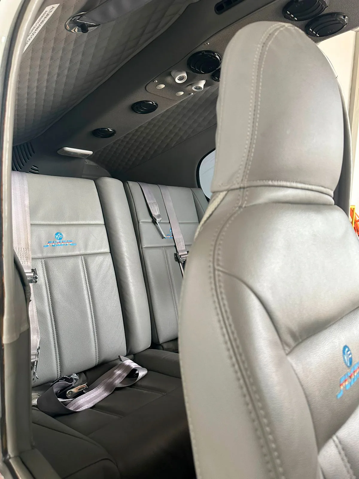 Avião Flyer RV-10 – Ano 2013 – 1.180 H.T.