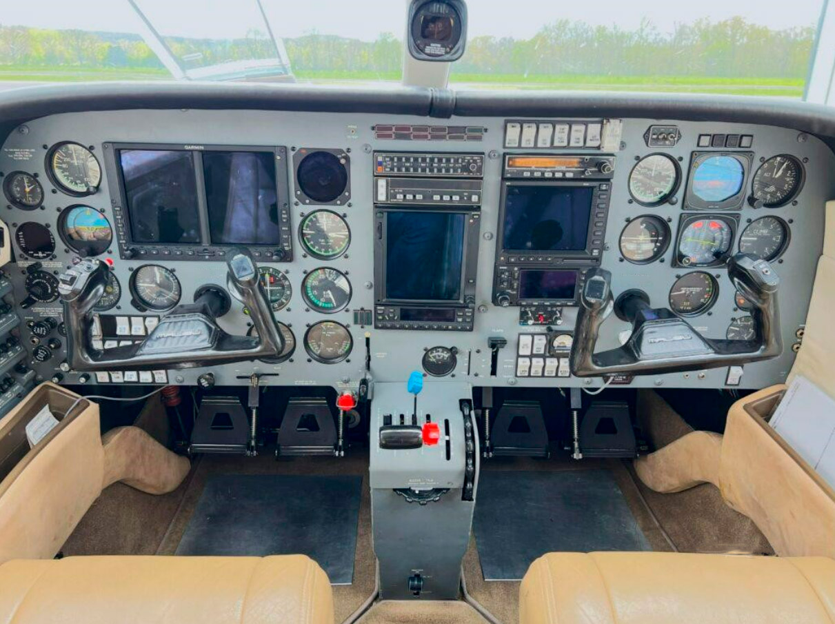 Piper Malibu Mirage PA-46-350P – Ano 1985 – 4.096 H.T.