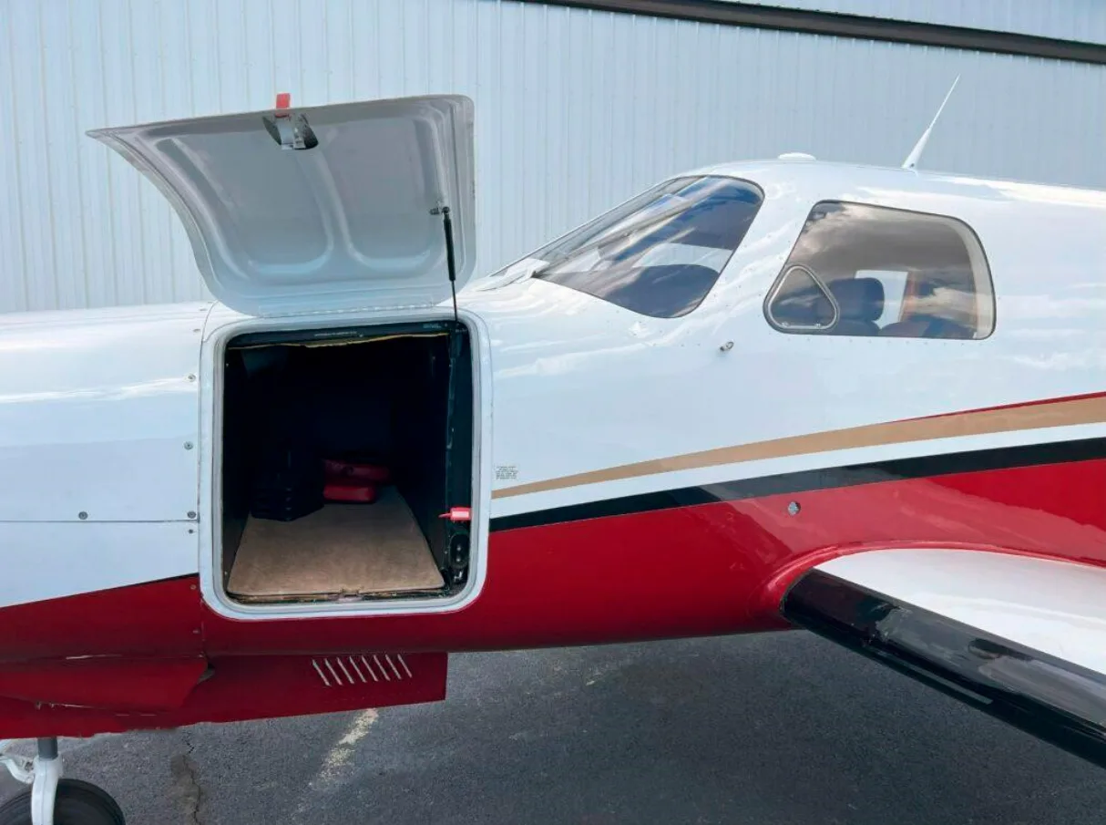 Piper Malibu Mirage PA-46-350P – Ano 1985 – 4.096 H.T.