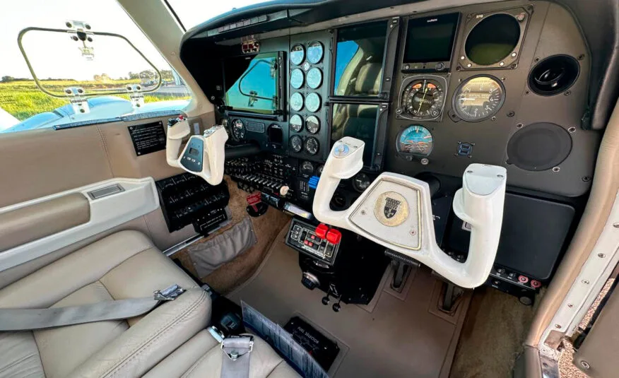 Beechcraft Baron B58 – Year 1994 – 3,200 H.T., photo 15