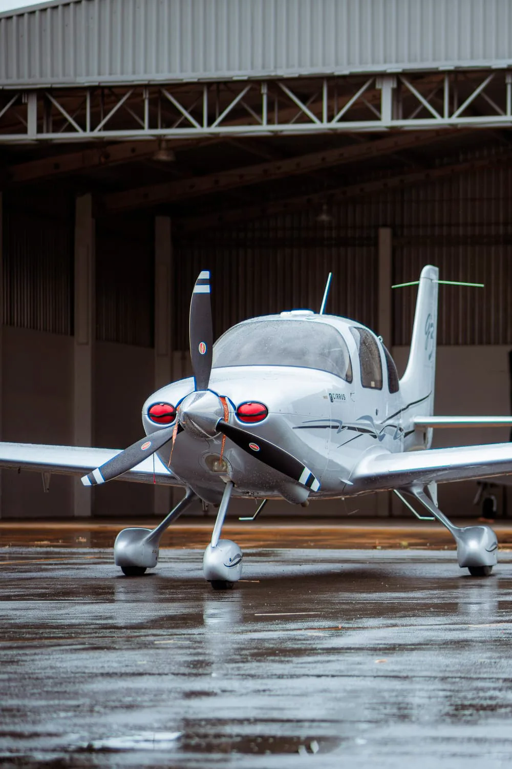 Cirrus SR22 G3 GTS – Ano 2007 – 2.300 H.T.