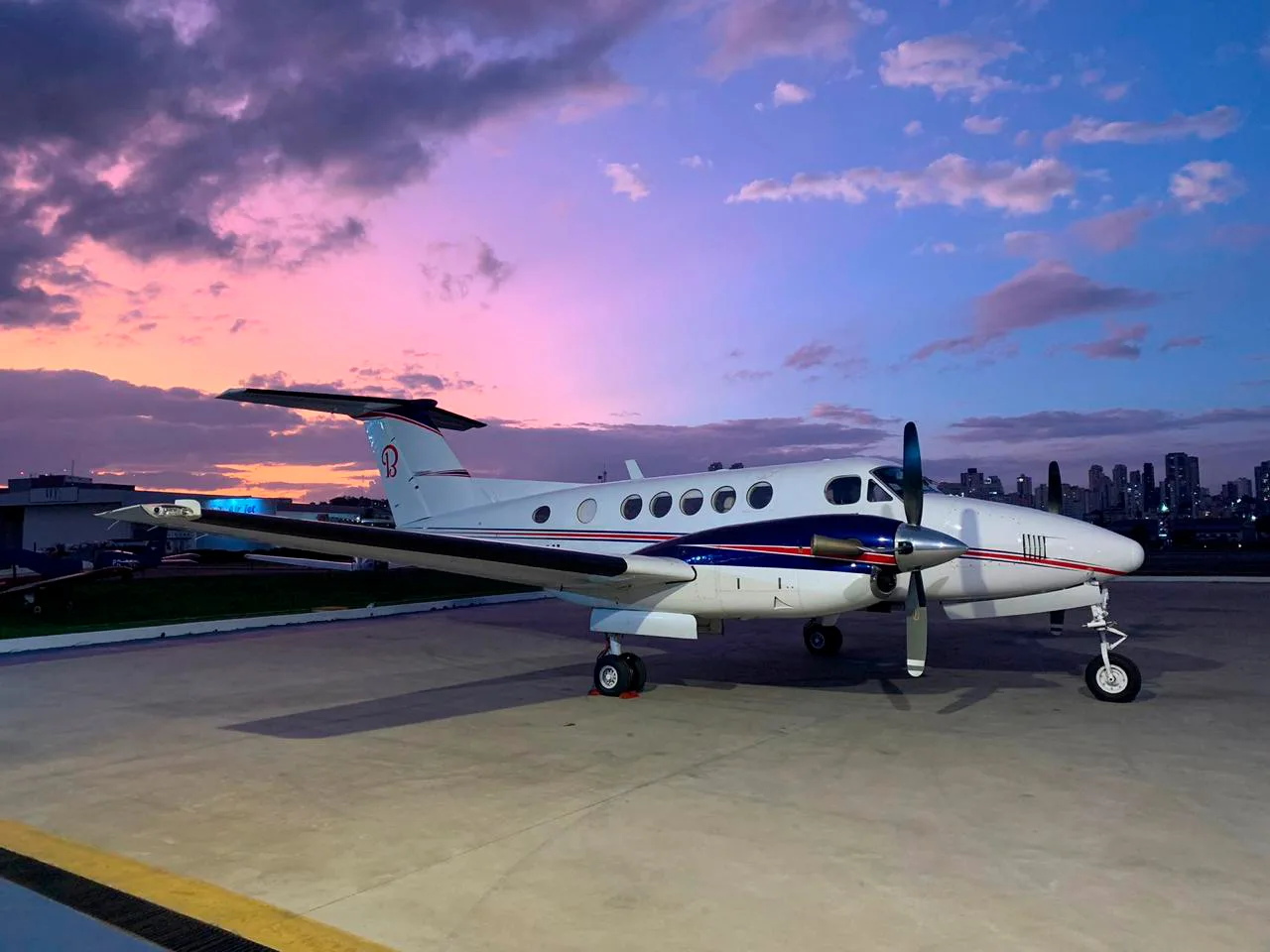 Beechcraft King Air B200 – Ano 2000 – 5.847 H.T.