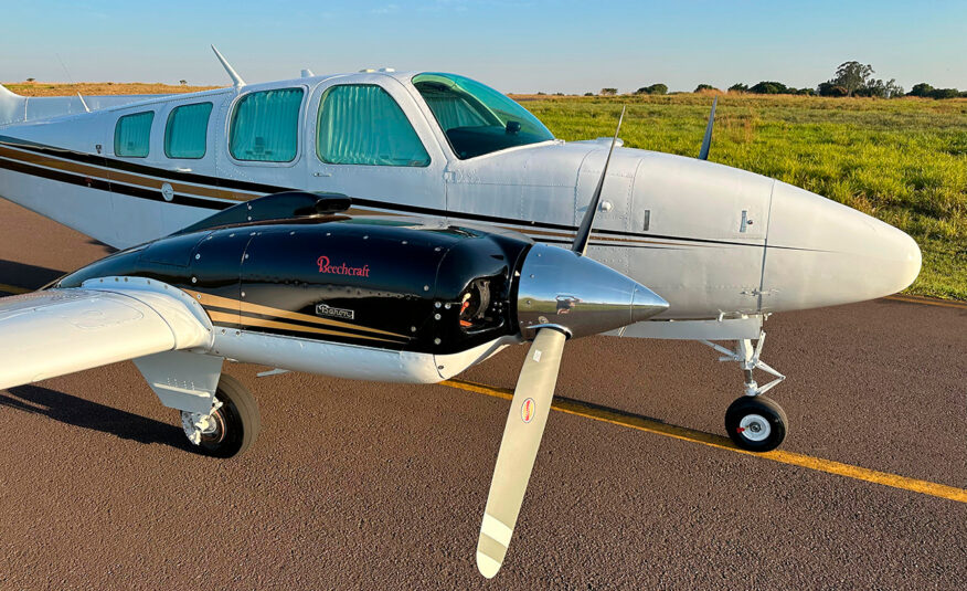 Avião Beechcraft Baron 58 – Ano 1979 – 4.700 H.T.