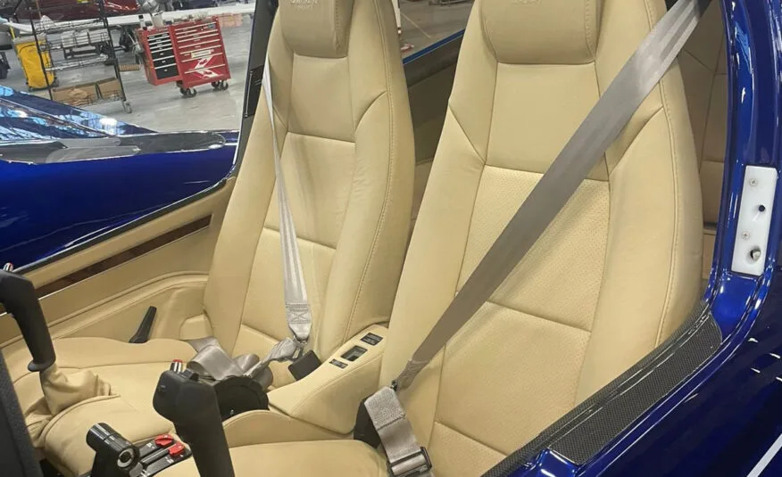 2023 Diamond DA42, photo 10