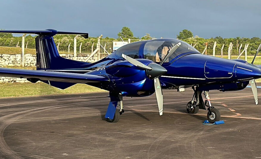 Avião Diamond DA42 à Venda