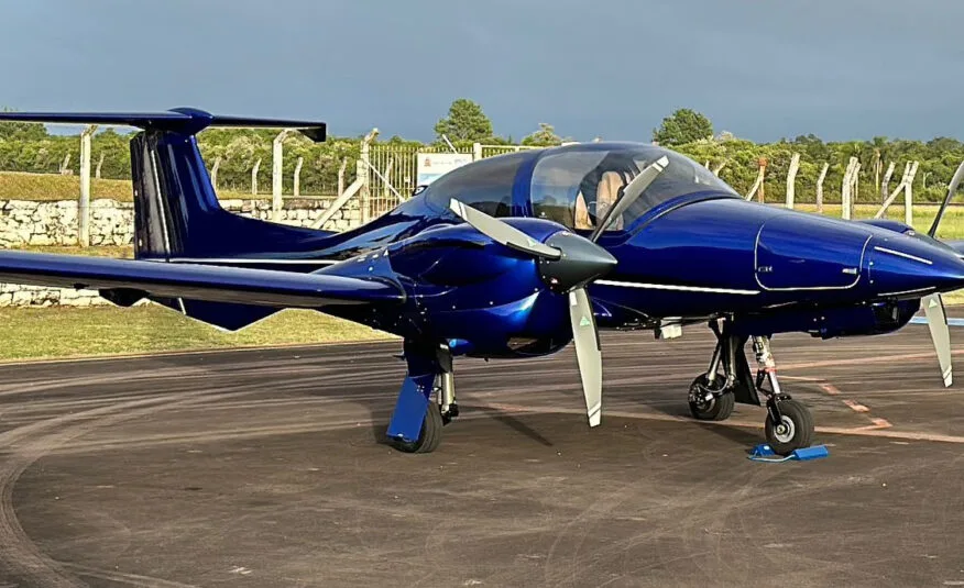 2023 Diamond DA42, photo 1