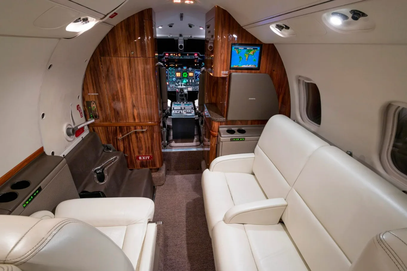 Avião Learjet 60 – Ano 1995 à Venda