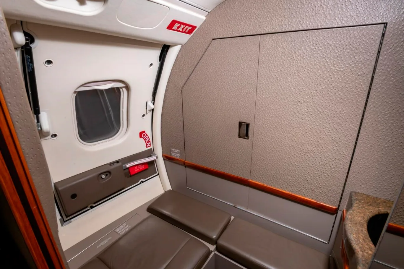 Avião Learjet 60 – Ano 1995 à Venda