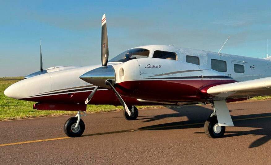 Avião Piper Seneca V PA-34-220T – Ano 2009 – 1.680 H.T.