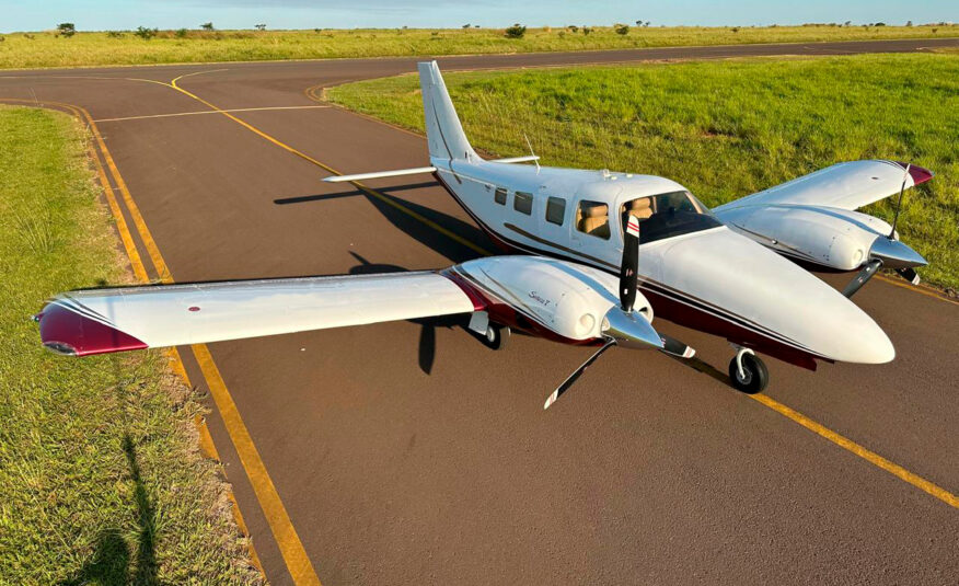 Avião Piper Seneca V PA-34-220T – Ano 2009 – 1.680 H.T.