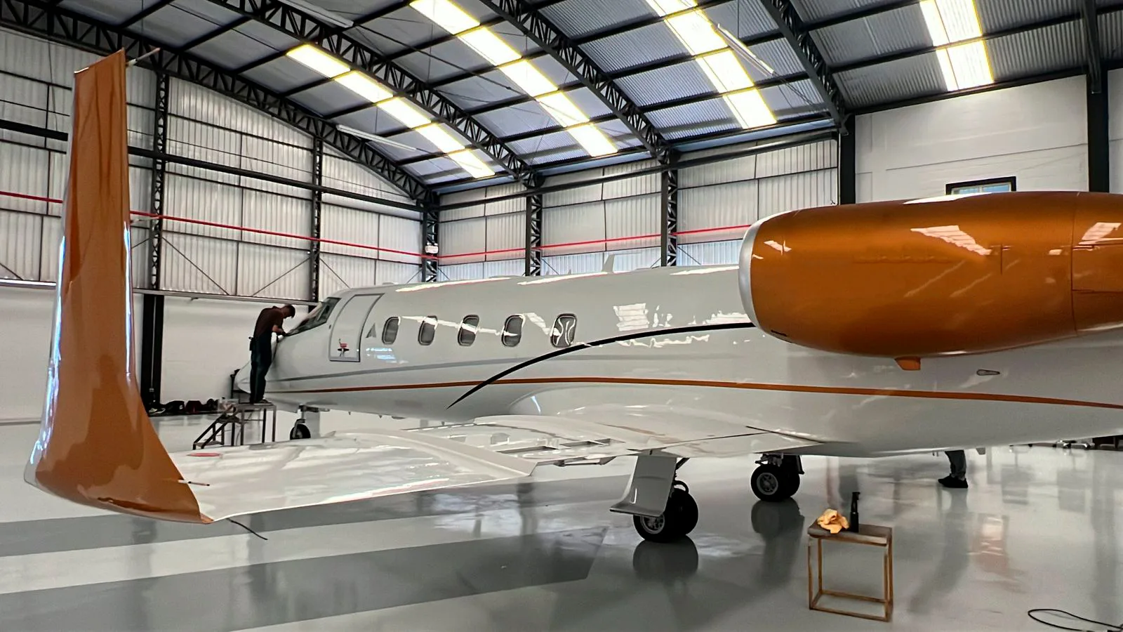 Avião Learjet 60 – Ano 1998 à Venda