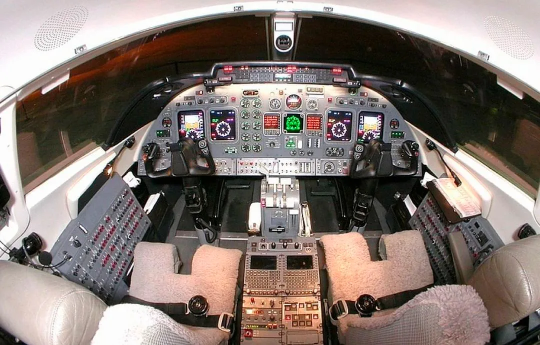 Avião Learjet 60 – Ano 1998 à Venda