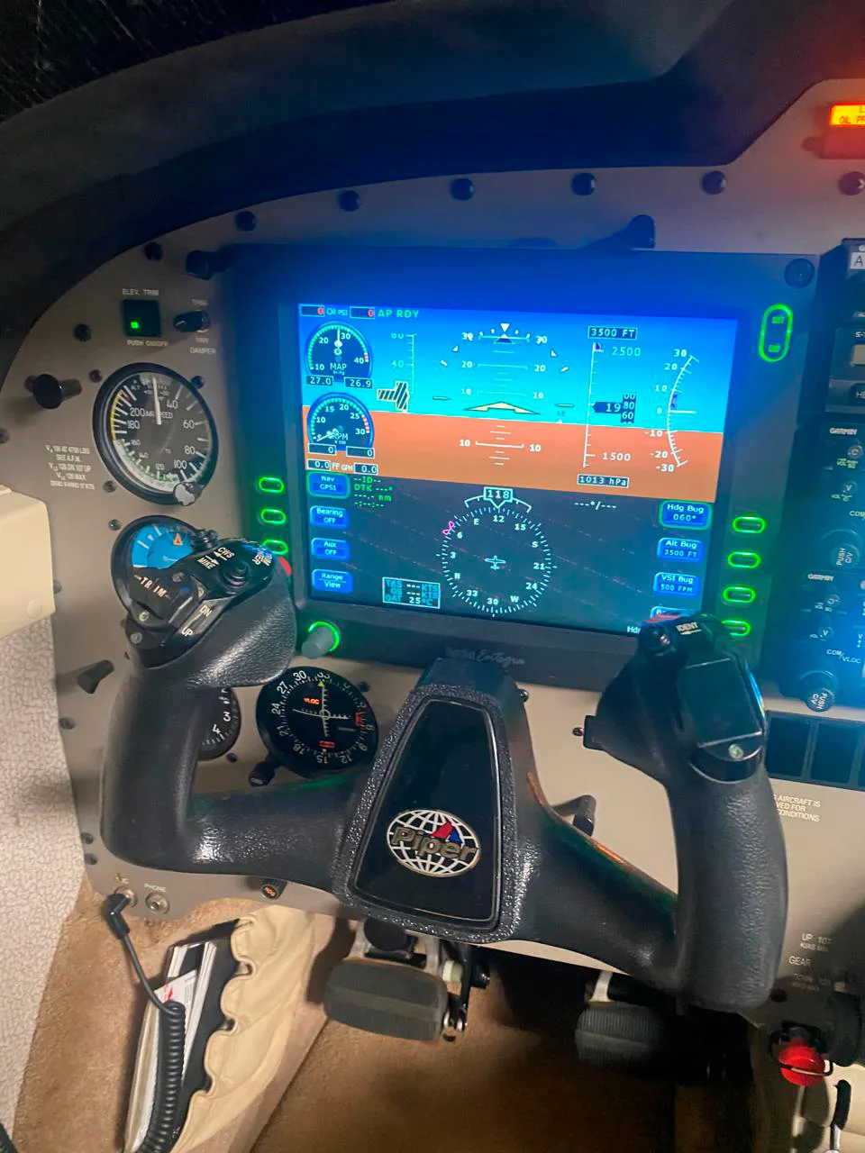 Avião Piper Seneca V PA-34-220T – Ano 2006 – 1.105 H.T.