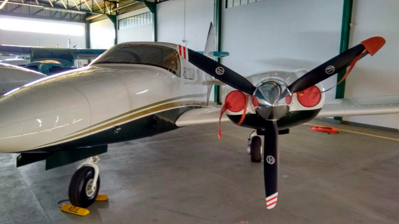 Avião Piper Seneca V PA-34-220T – Ano 2006 – 1.105 H.T.