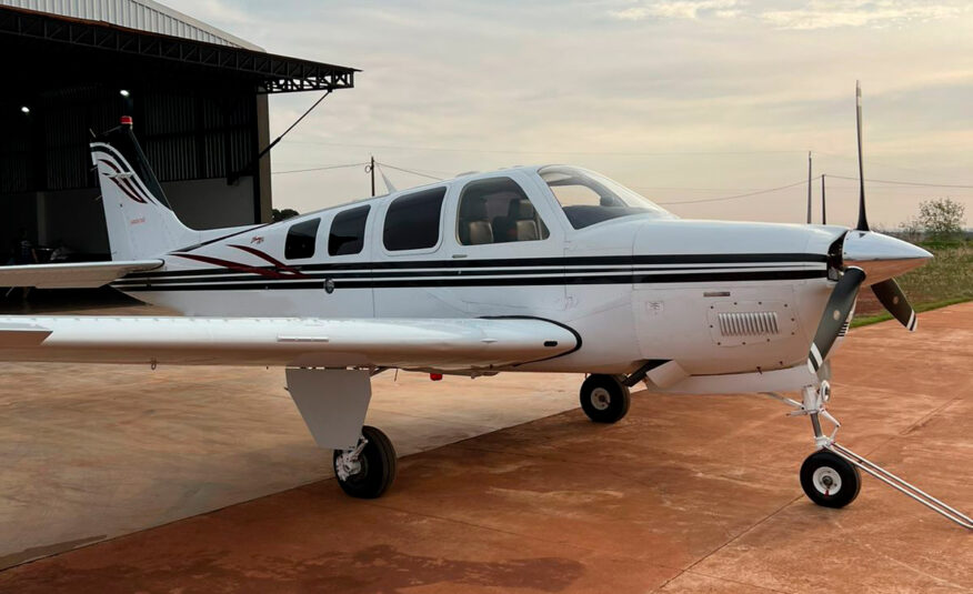 Beechcraft Bonanza A36 – Ano 2003 – 2.500 H.T.